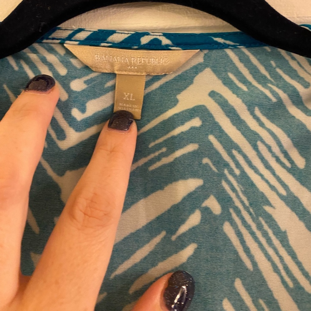 Banana Republic Wrap Shirt - Picture 2 of 9